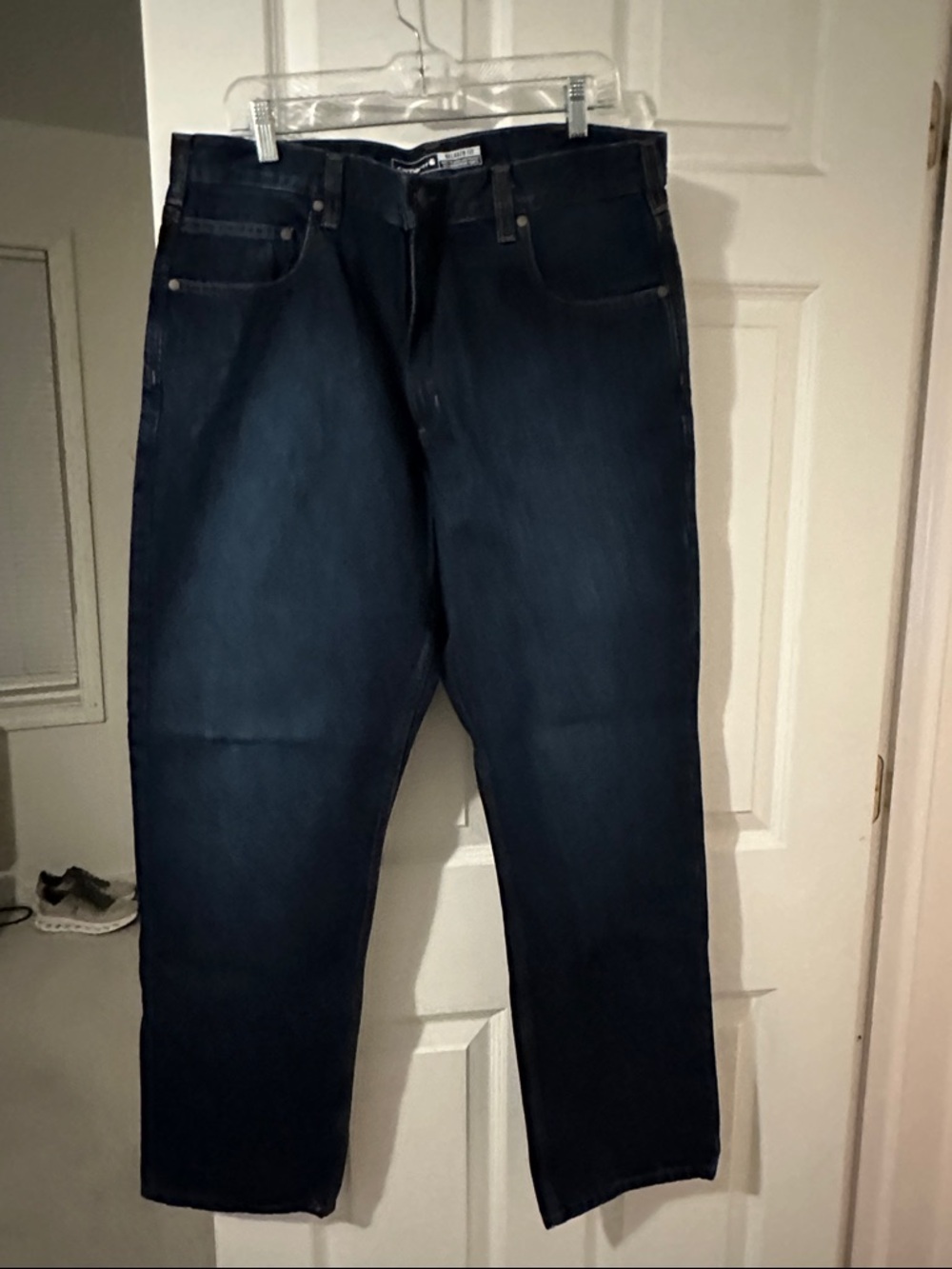 Carhartt Men's Relaxed Dark Blue Jeans - Classic Comfort